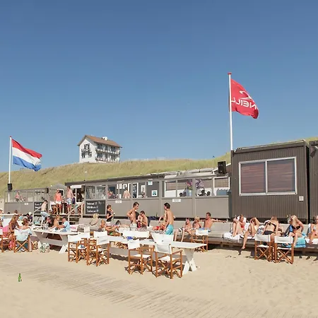 In With Terrace * Bergen aan Zee