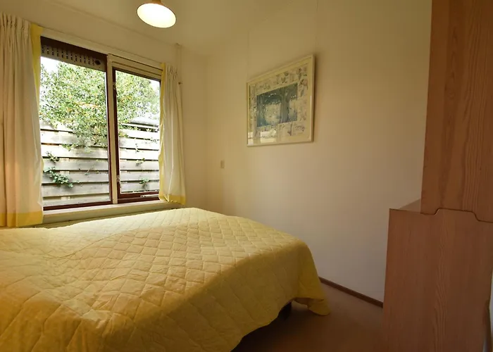 In With Terrace Nyaraló *