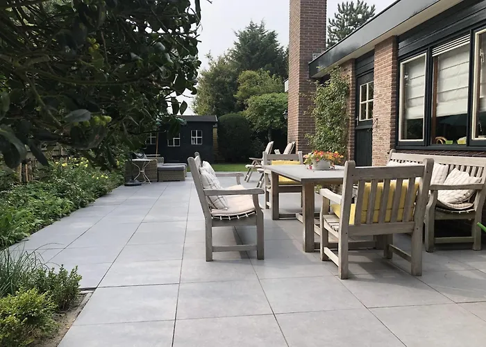 In With Terrace * Bergen aan Zee