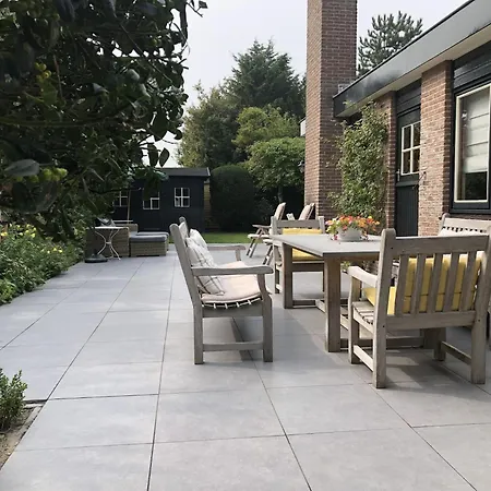 In With Terrace * Bergen aan Zee