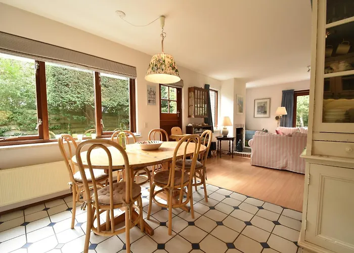 Сasa de vacaciones In With Terrace Bergen aan Zee